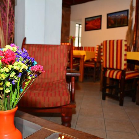 Hotel La Giralda Salta Esterno foto