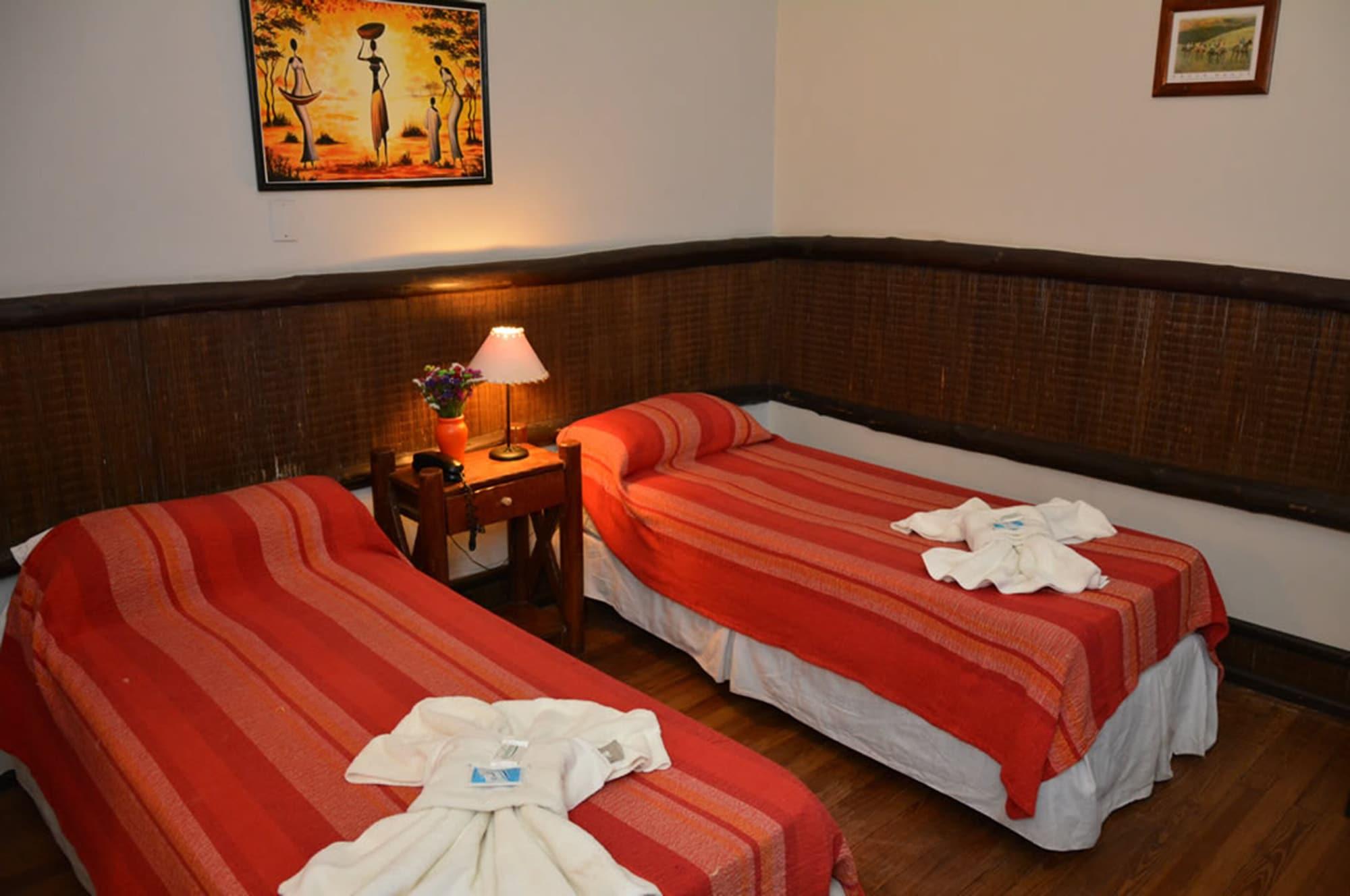 Hotel La Giralda Salta Esterno foto