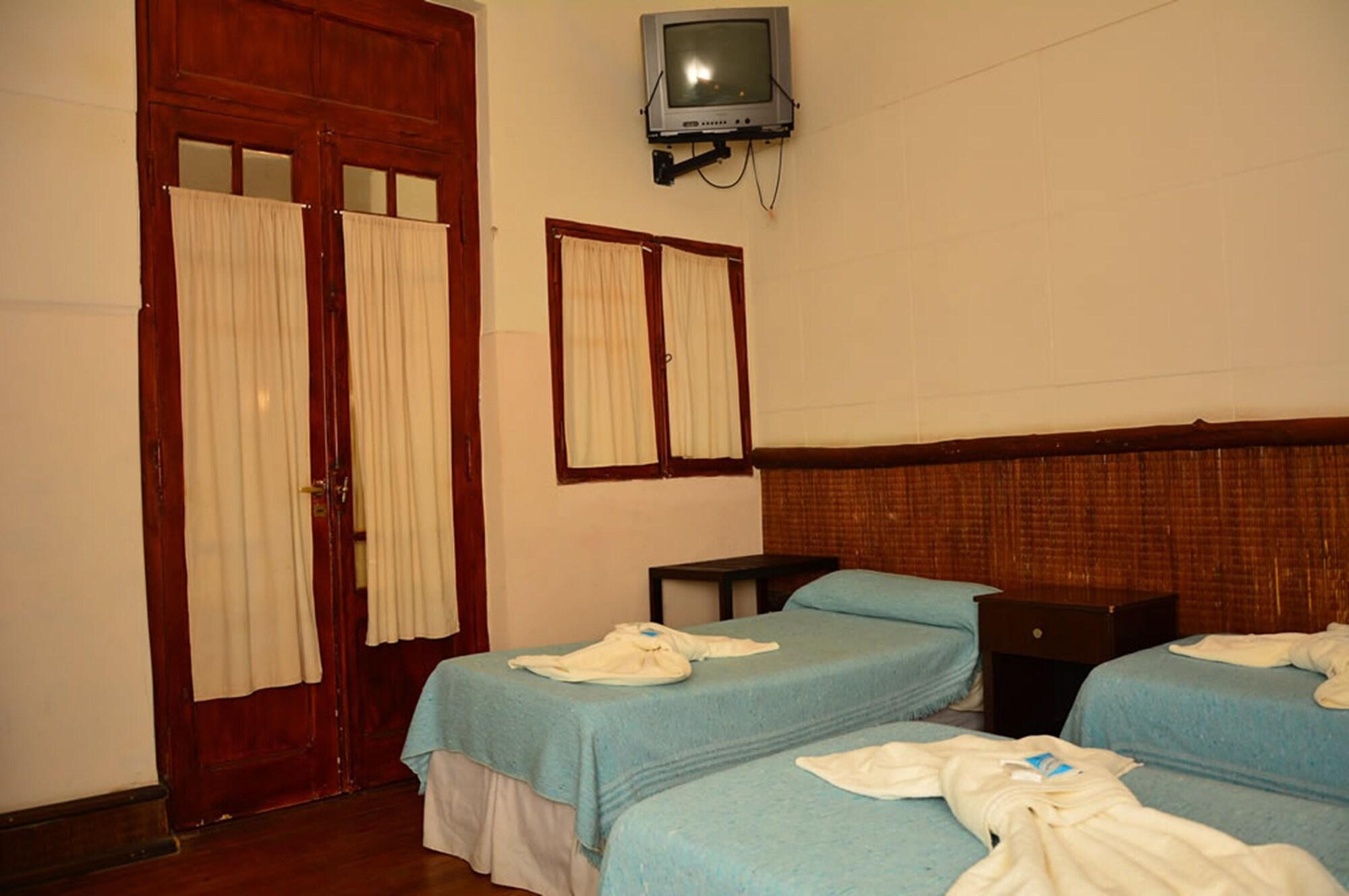 Hotel La Giralda Salta Esterno foto