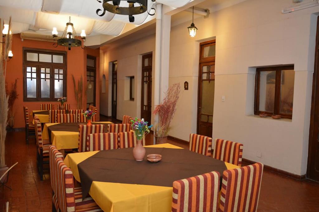 Hotel La Giralda Salta Esterno foto
